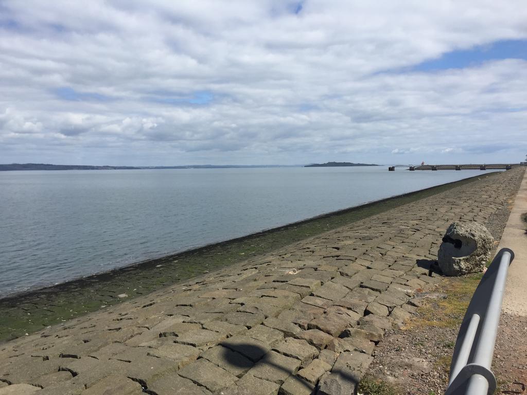 Edinburgh Western Harbour Exterior foto